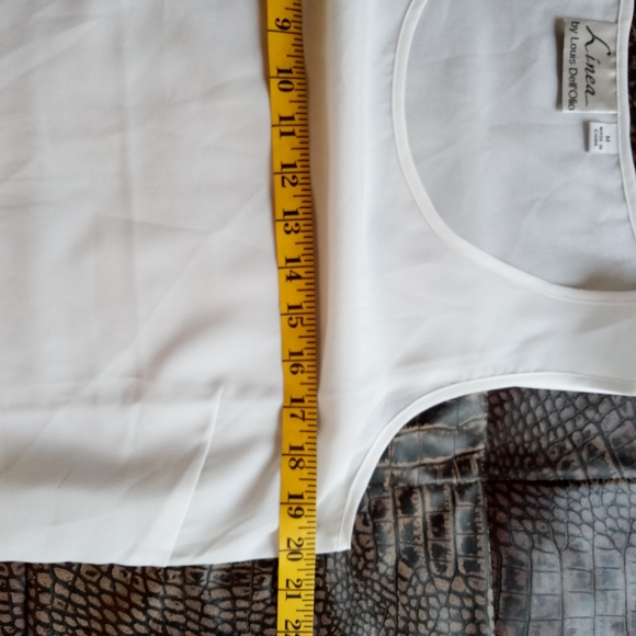 Linea by Louis Dell'olio... medium top - Picture 6 of 8